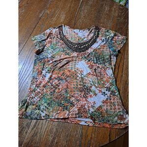 18/20W Cato Woman Short Sleeve Boho Floral Wood Bead Embellished Shirt Top